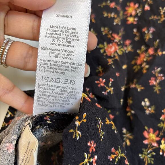 Madewell Flounce Hem Mini Skirt Size 6 Fresh Spring Black Lightweight Pull On - Picture 7 of 9